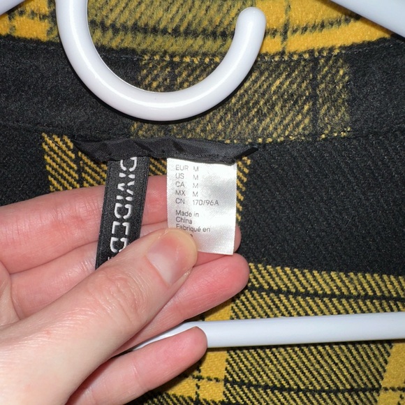 H&M divided Shacket - Picture 3 of 4
